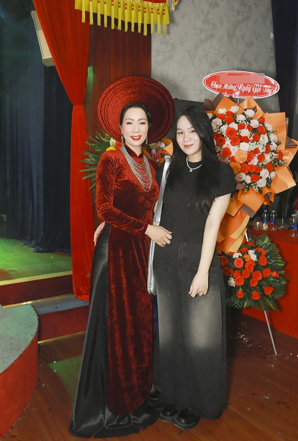  Ái nữ nhà NSƯT Trịnh Kim Chi gây ấn tượng với nhan sắc "xinh như hoa hậu"
